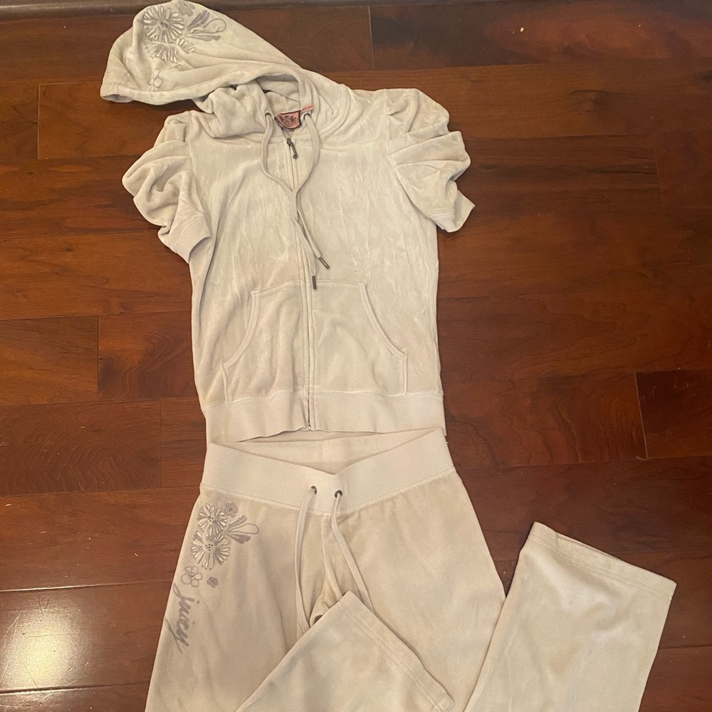 Juicy couture jogger set